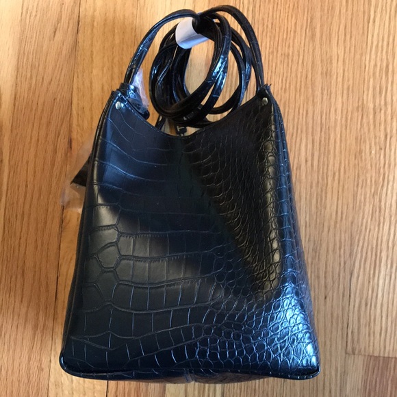 LONDON FOG Satchel - Picture 3 of 13